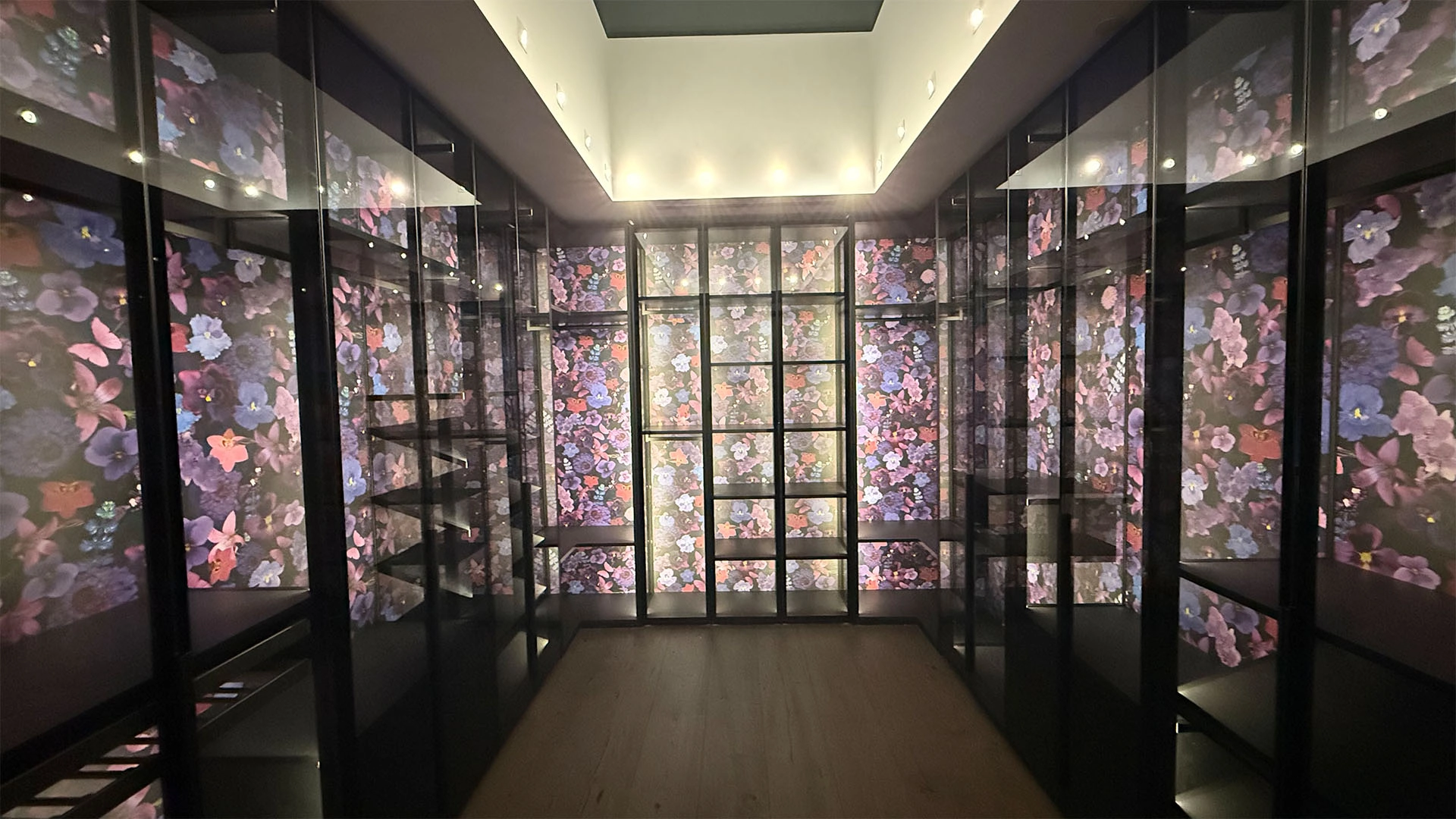 Custom Cabinet in Chicago Glasswood Cabinet, USA