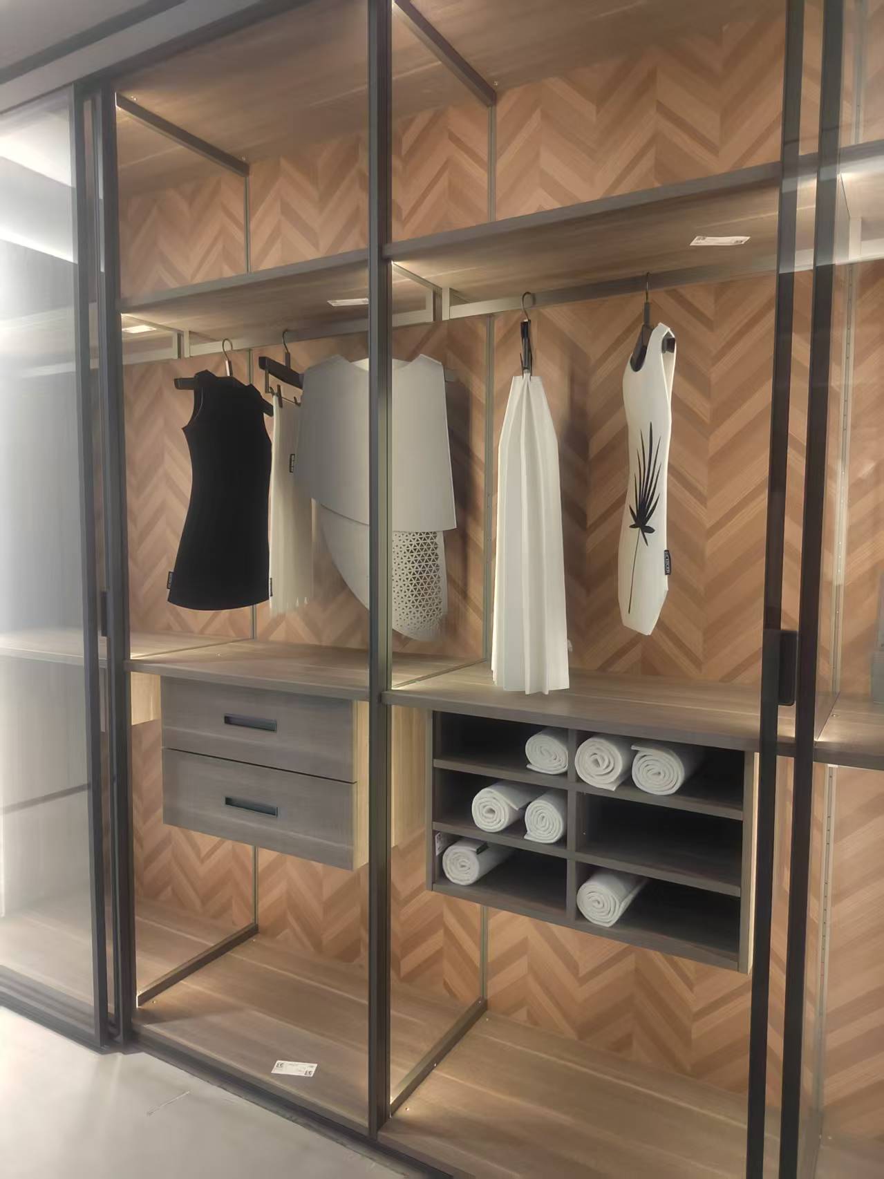 glass sliding door wardrobe